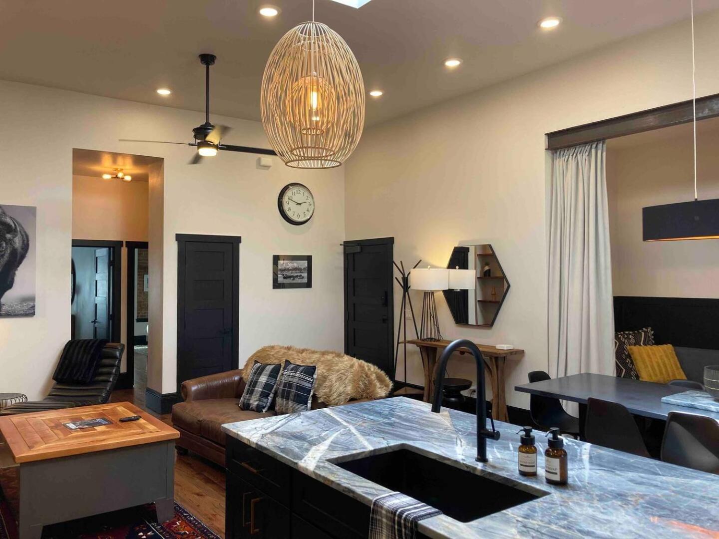 The Loft On Main In Sheridan, Wy ภายนอก รูปภาพ